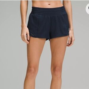 Lululemon Hotty hot short 2.5 inch